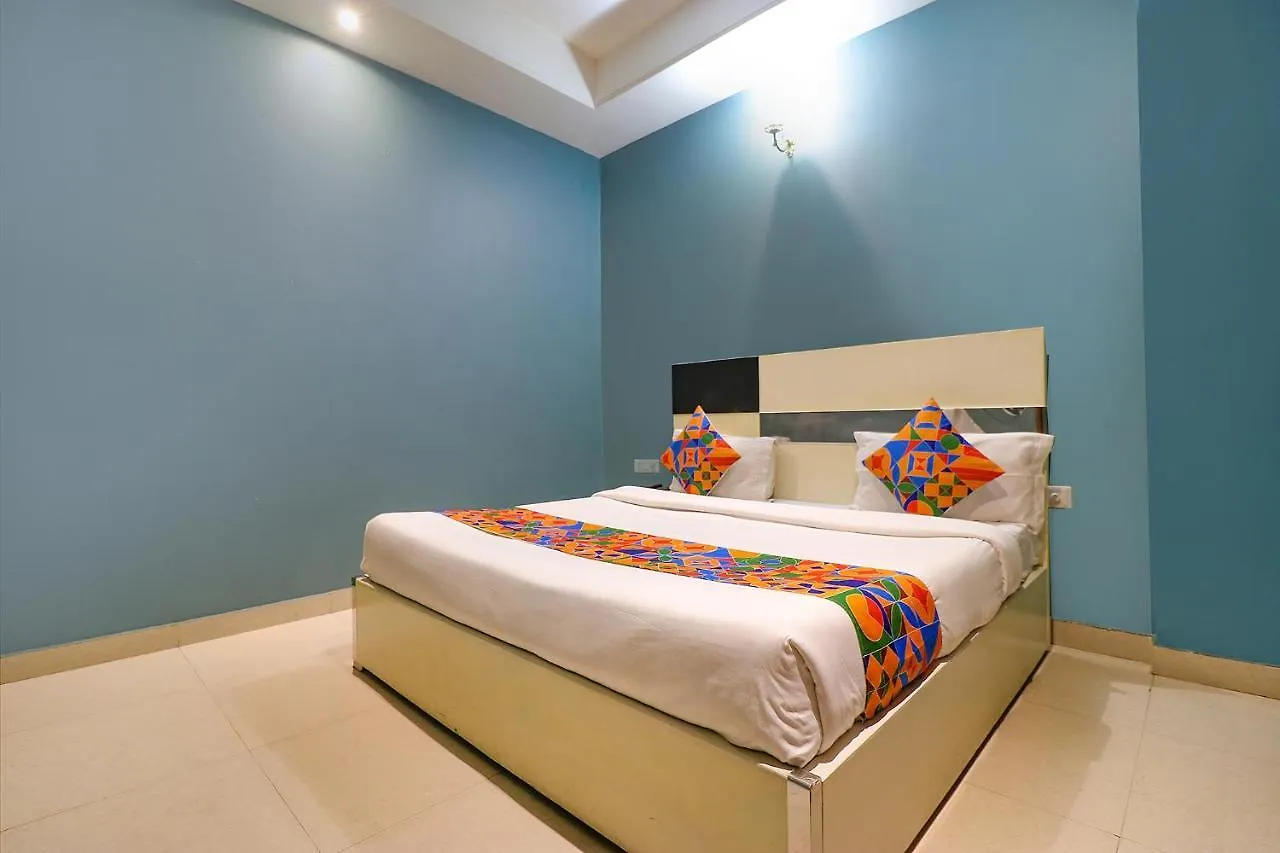 Hotel Fabhotel Church House Rohini Delhi