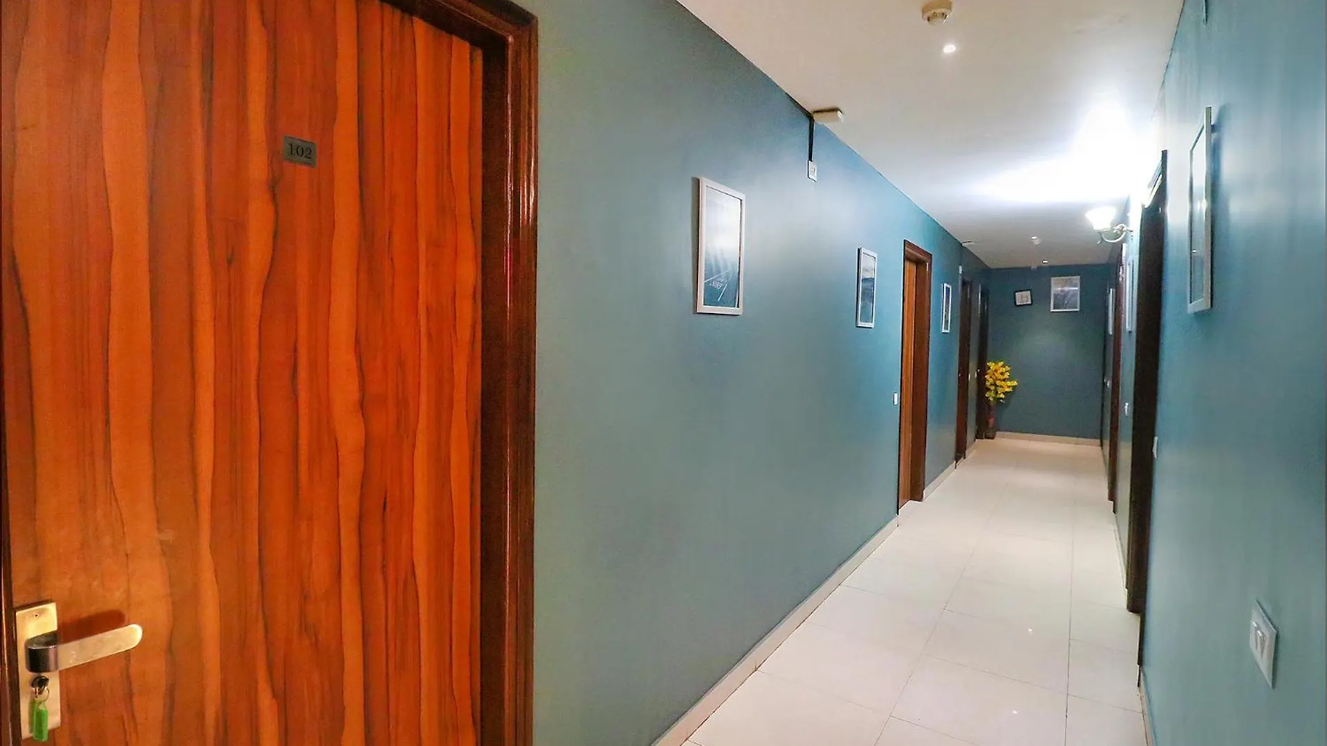 Hotel Fabhotel Church House Rohini Delhi